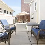 Seaside Point Loma Home W Outdoor Patio